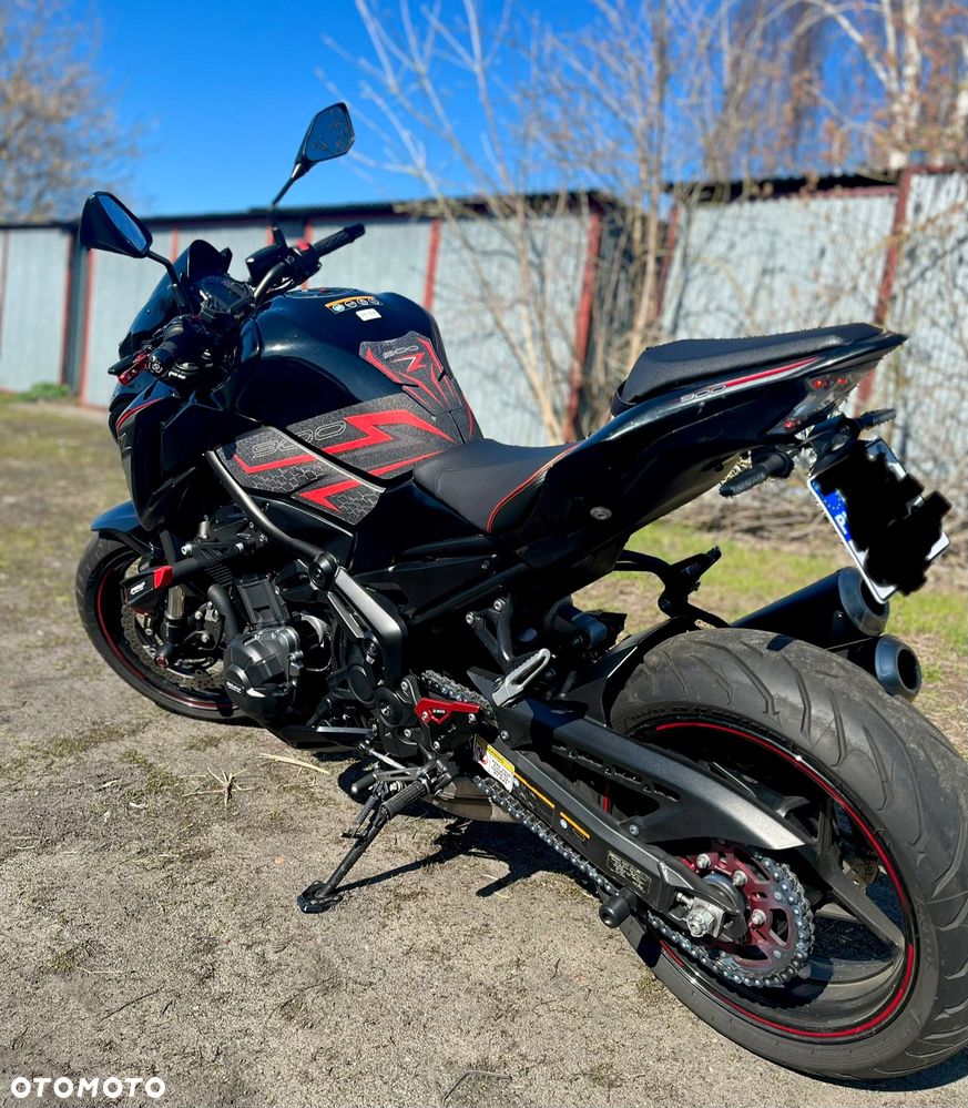 Kawasaki Z 900 - 6
