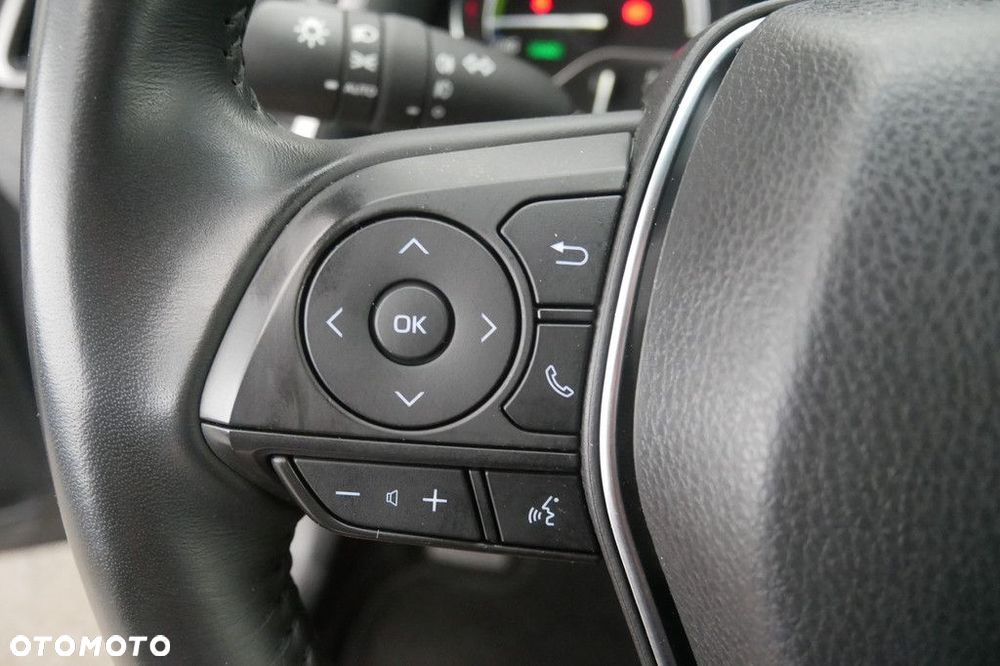 Toyota Camry 2.5 Hybrid Comfort CVT - 23