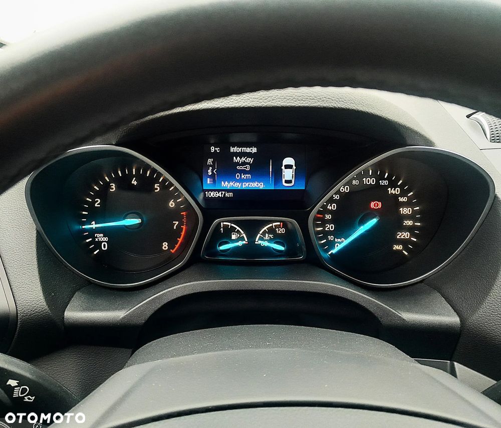Ford Kuga 1.5 EcoBoost 2x4 Titanium - 16