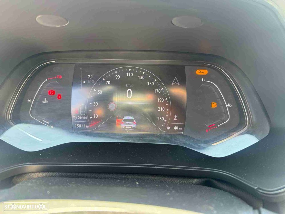 Renault Captur 1.0 TCe Techno - 8