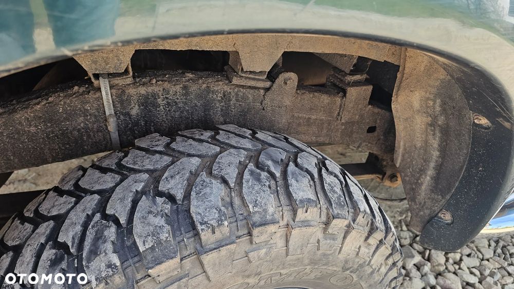 Toyota Hilux 4x4 Double Cab - 8