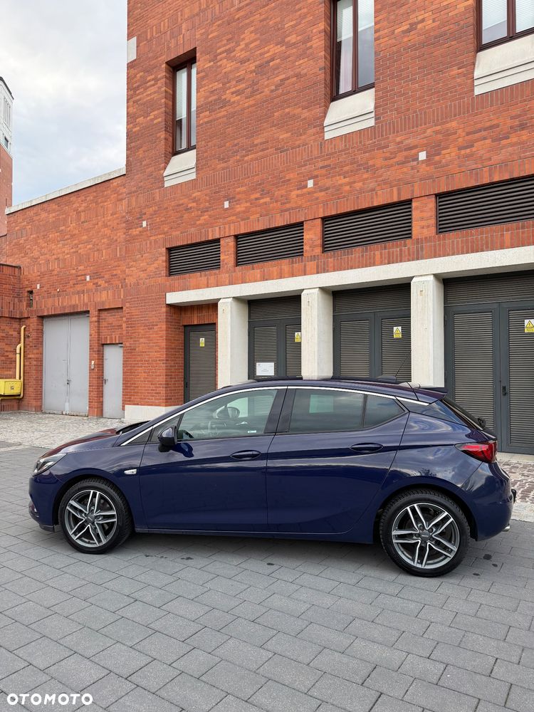 Opel Astra 1.6 T Enjoy S&S - 24