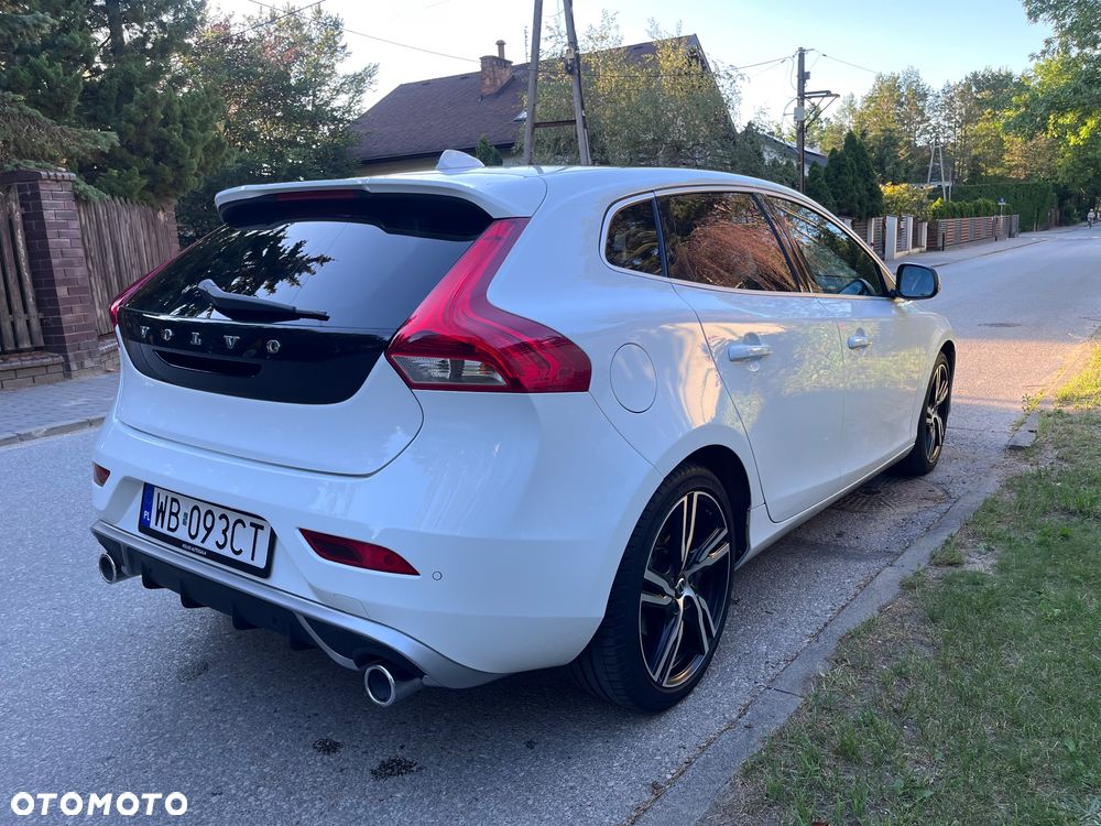 Volvo V40 T3 Drive-E R-Design Momentum - 16