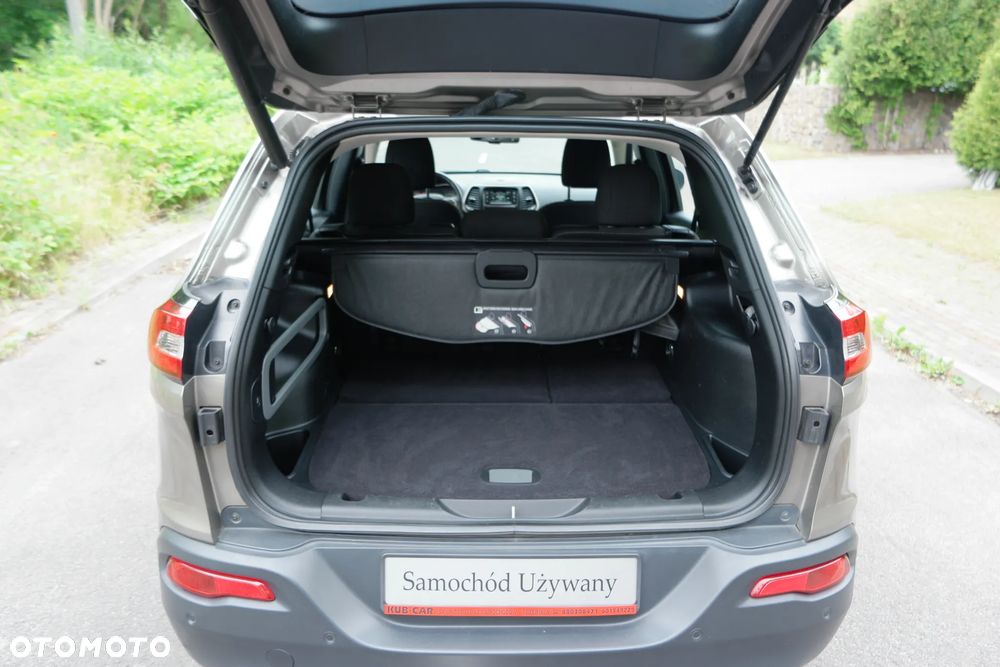 Jeep Cherokee 2.0 MJD 4x2 Longitude EU6 - 17