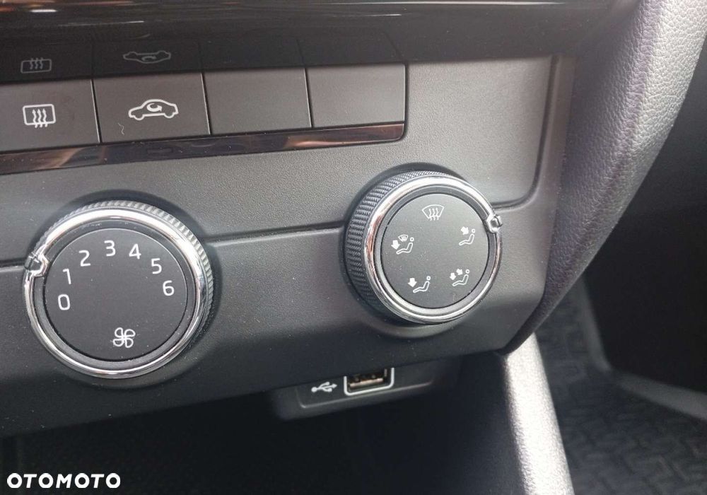 Skoda Octavia - 25