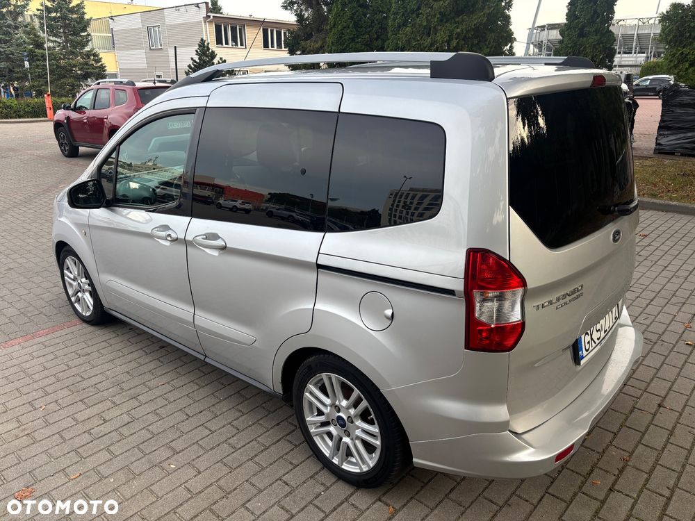 Ford Tourneo Courier 1.5 TDCi Titanium - 3