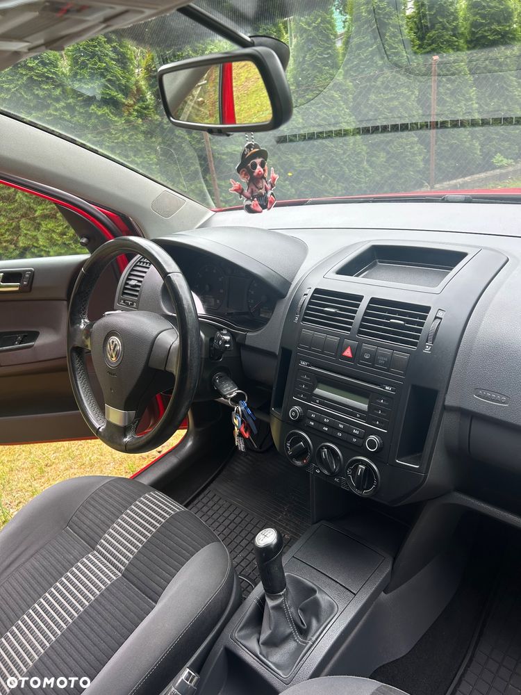 Volkswagen Polo - 14