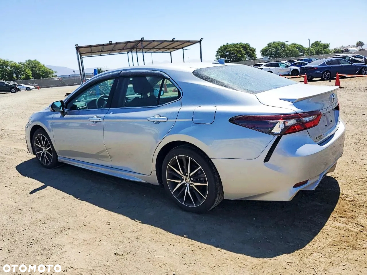 Toyota Camry - 2