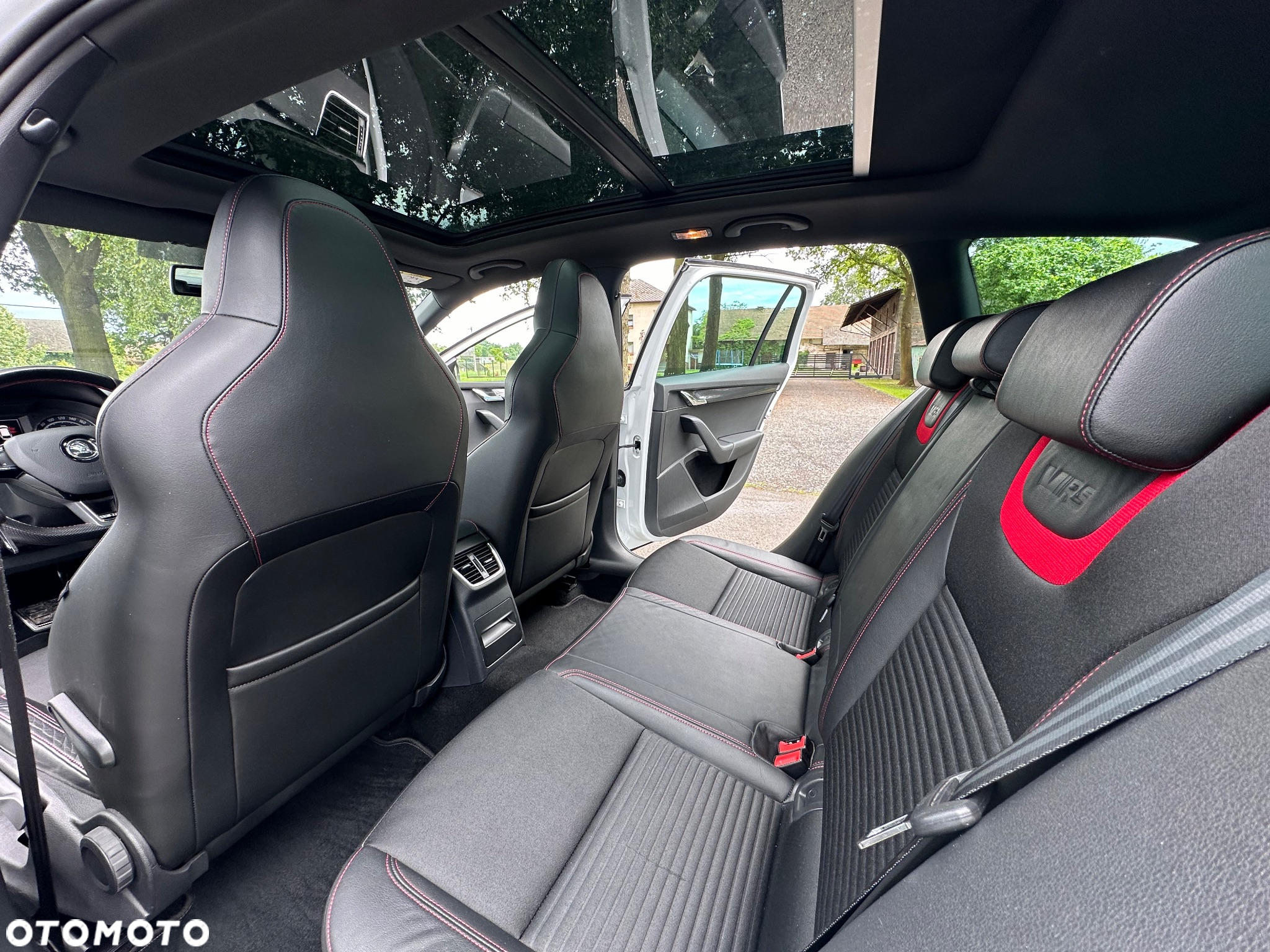 Skoda Octavia 2.0 TDI RS DSG - 17