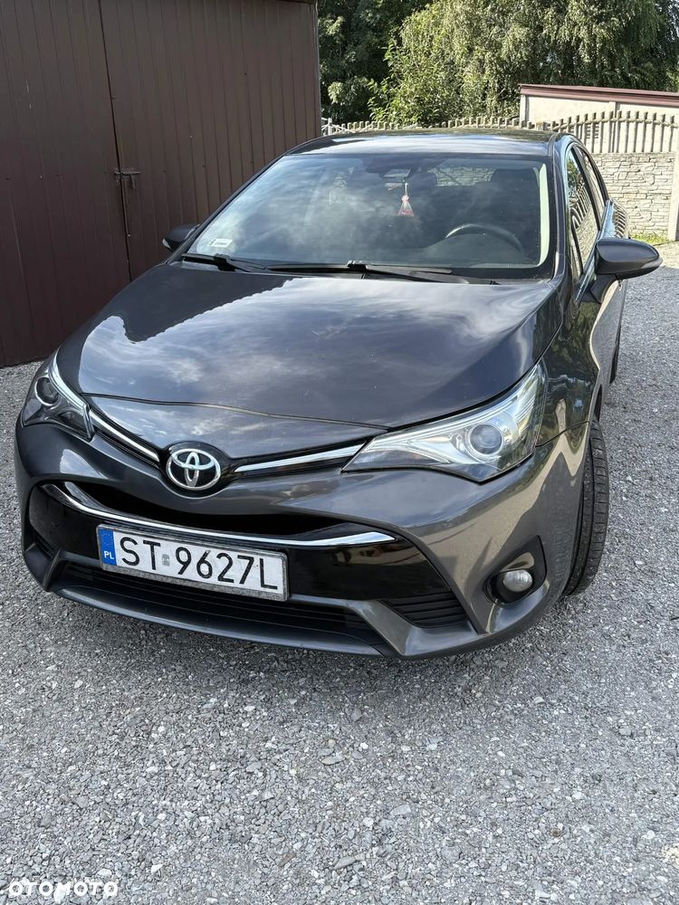 Toyota Avensis 1.8 Premium - 2