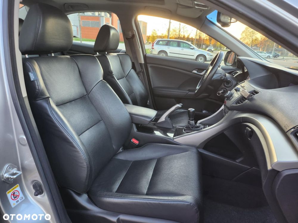 Honda Accord 2.0 Elegance Advantage - 10