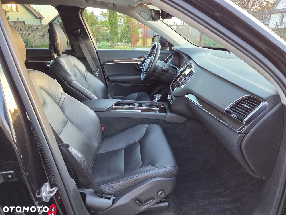 Volvo XC 90 T6 AWD Geartronic Momentum - 9