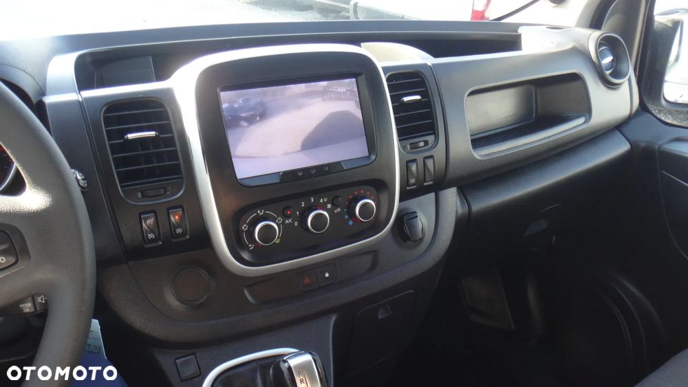 Renault Trafic - 11