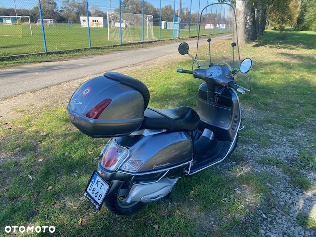 Vespa Grantourismo - 7