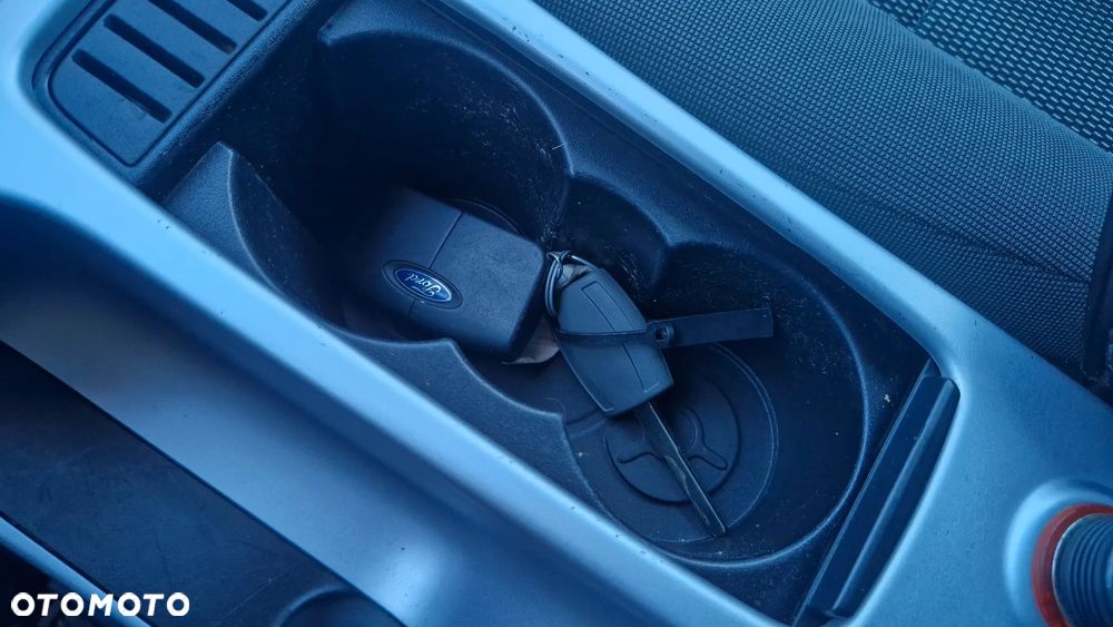 Ford Kuga 2.0 TDCi 2x4 Trend - 22