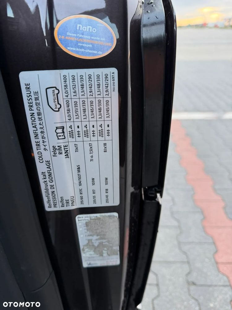 Volkswagen Multivan - 27