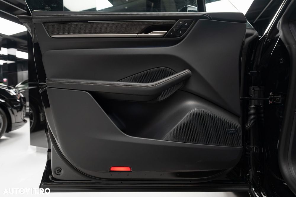 Porsche Macan - 11