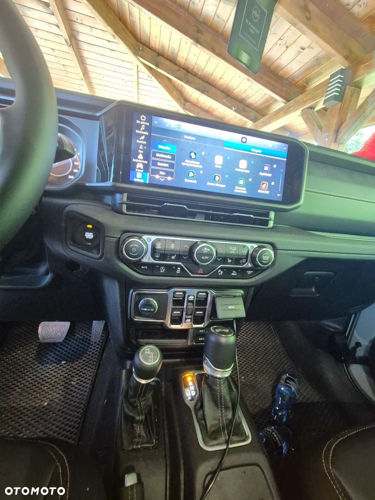 Jeep Wrangler - 37