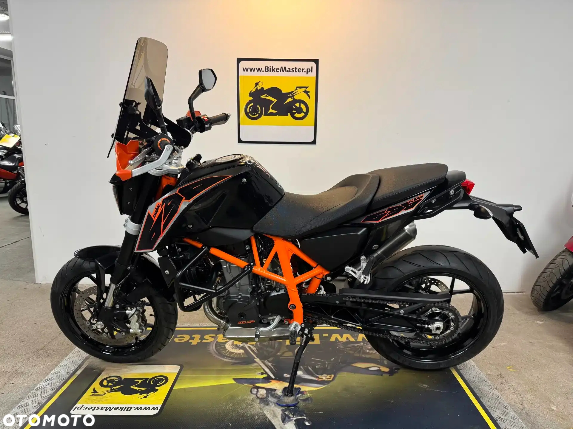 KTM Duke