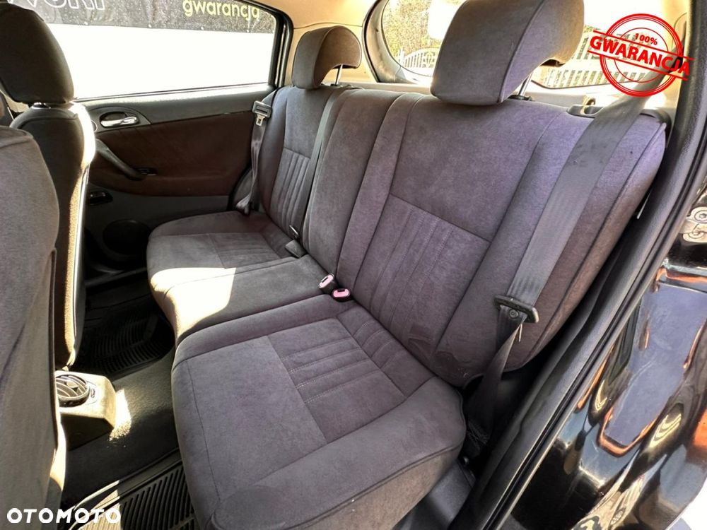 Alfa Romeo 147 - 35