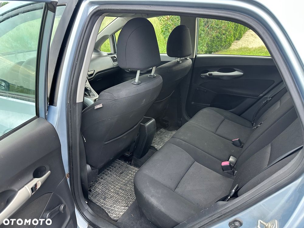 Toyota Auris 2.0 D-4D Life+ - 13