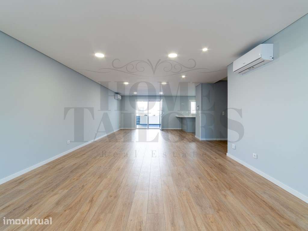 Moradia T3 em Caneças, com excelente jardim e garagem - Grande imagem: 5/33