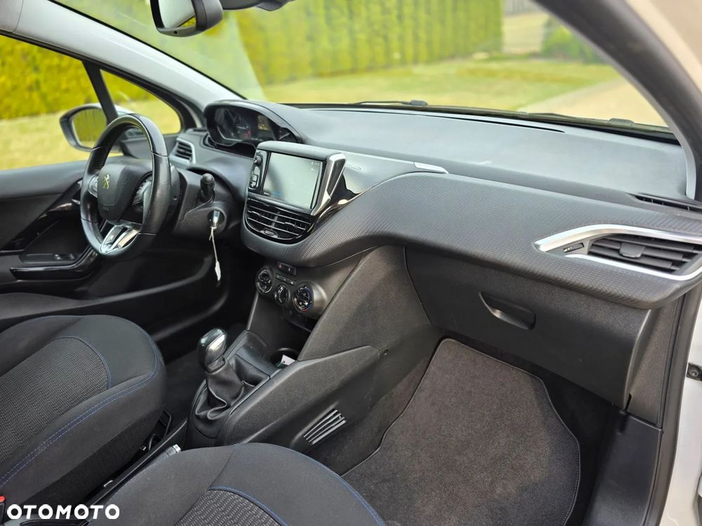 Peugeot 208 PureTech 82 Start & Stop Style - 10