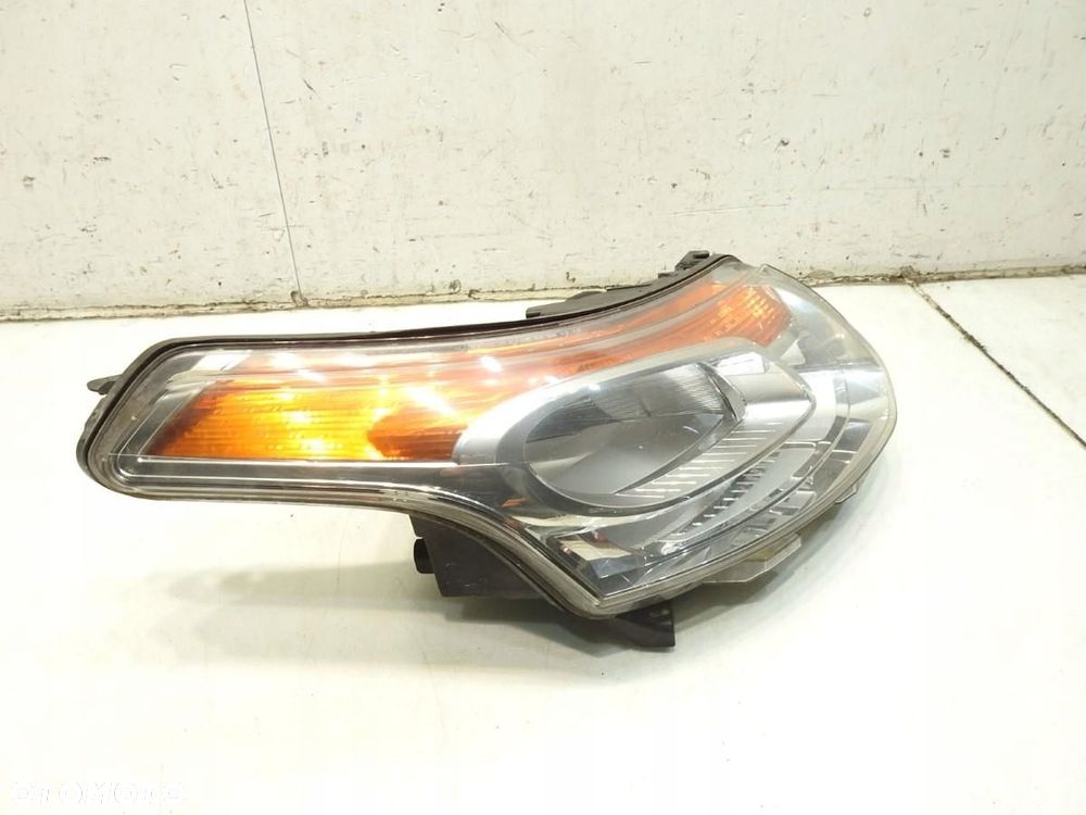 LAMPA PRAWA PRZEDNIA PRZÓD CITROEN C3 PICASSO 16715000 - 9