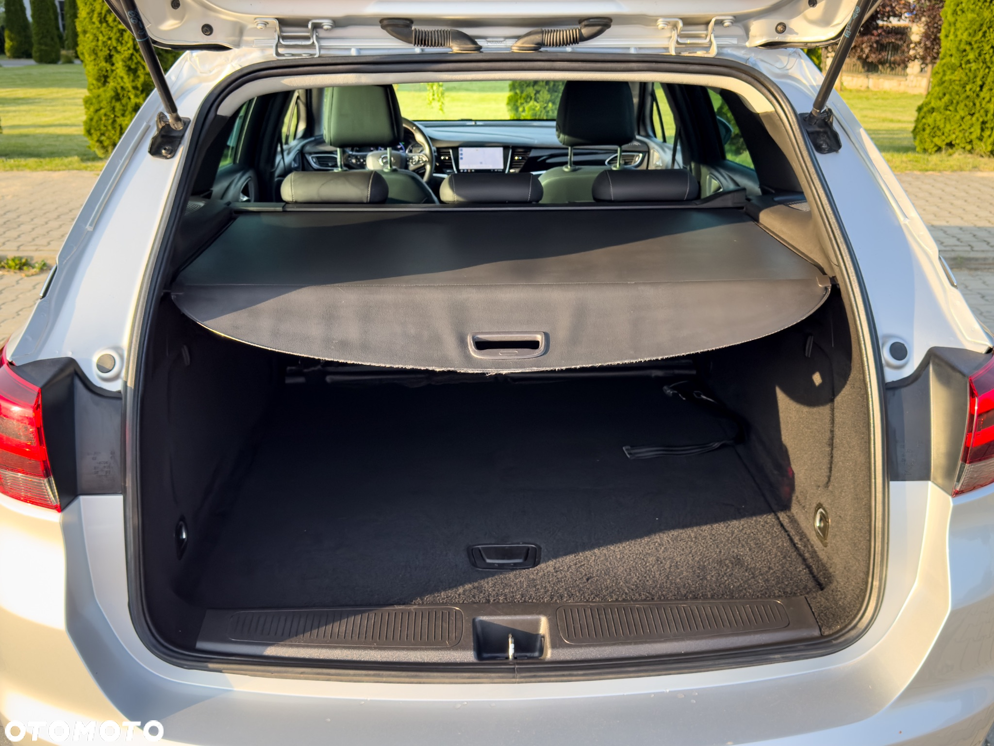 Opel Astra 1.5 D Start/Stop Sports Tourer 120 Jahre - 8
