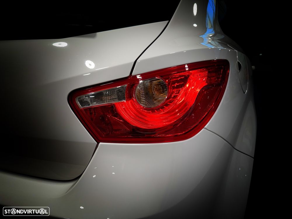 SEAT Ibiza SC 1.6 TDi Sport DPF - 29