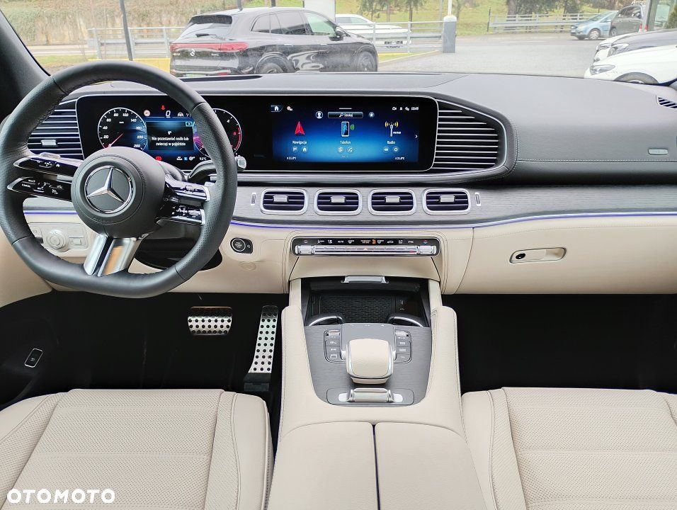 Mercedes-Benz GLS - 11