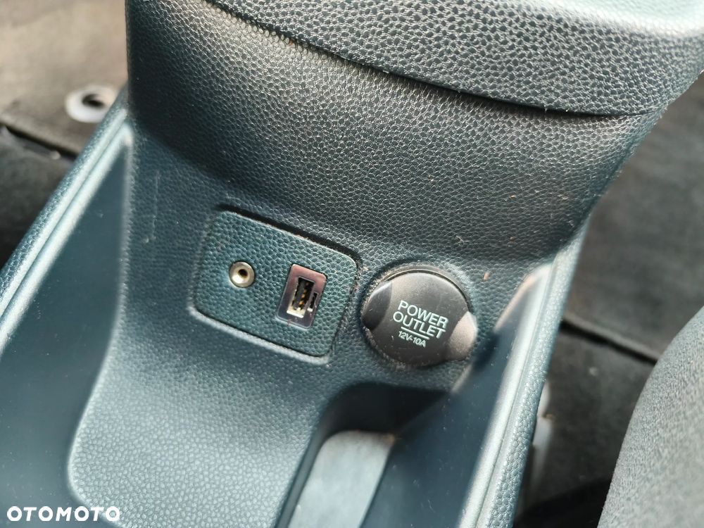 Ford Fiesta 1.25 Ghia - 30