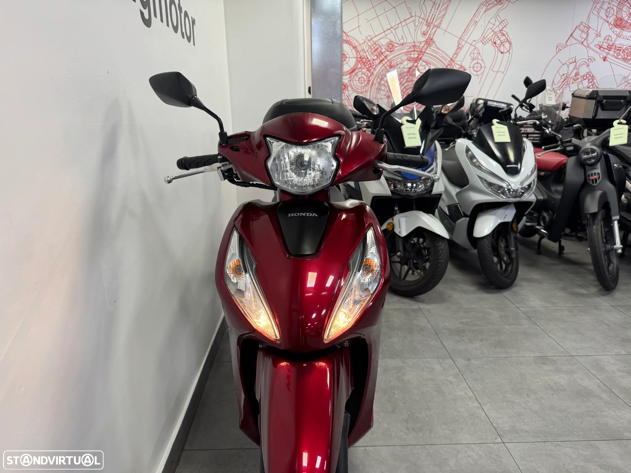 Honda Vision 110 - 4