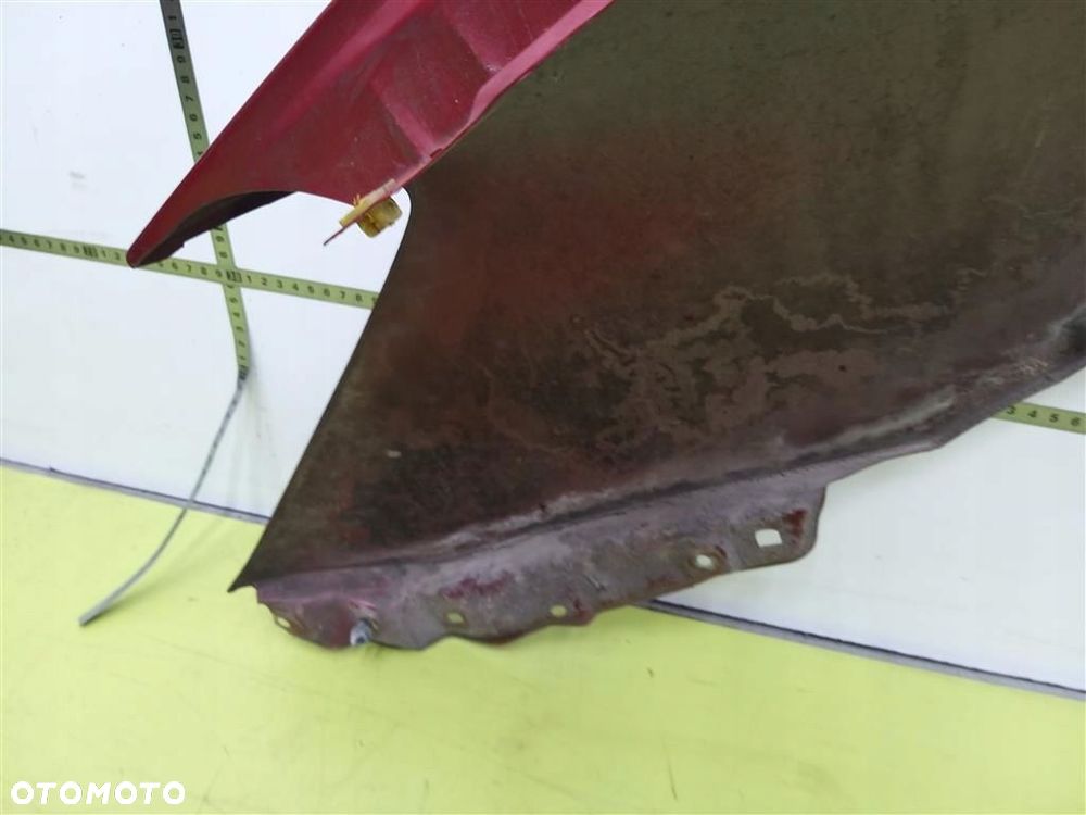 Błotnik przedni prawy Toyota Corolla Verso I 2001-2004 3N8 CZERWONY - 3