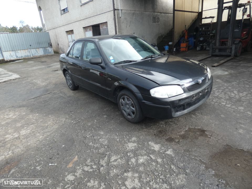 Mazda 323 de 1998 para peças - 1