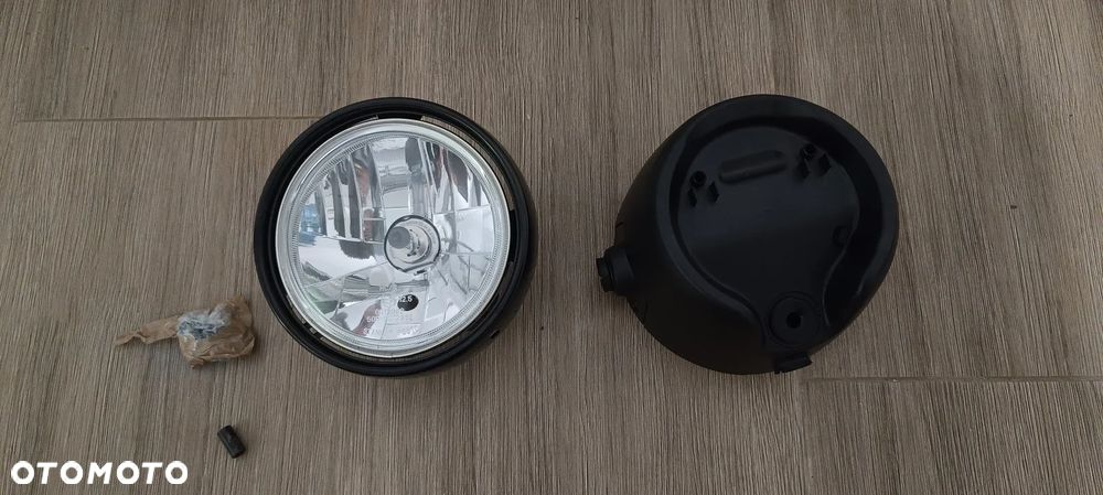 YAMAHA XSR 700 XSR900 LAMPA PRZÓD REFLEKTOR - 1