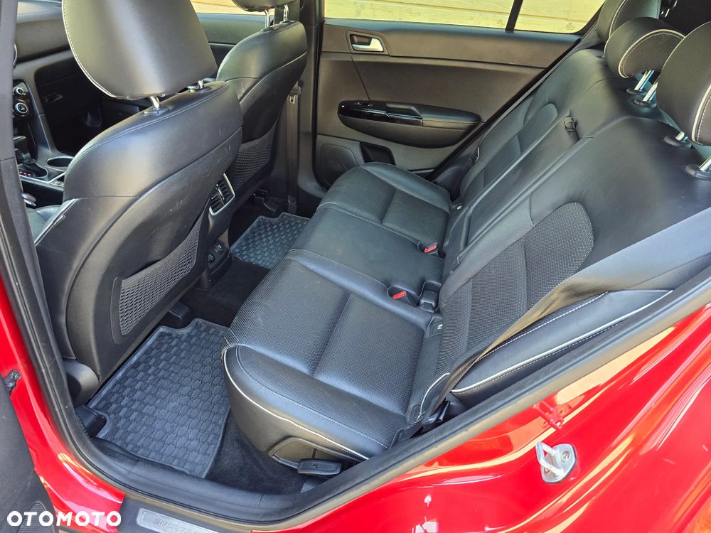 Kia Sportage 2,0 CRDI AWD GT Line - 24