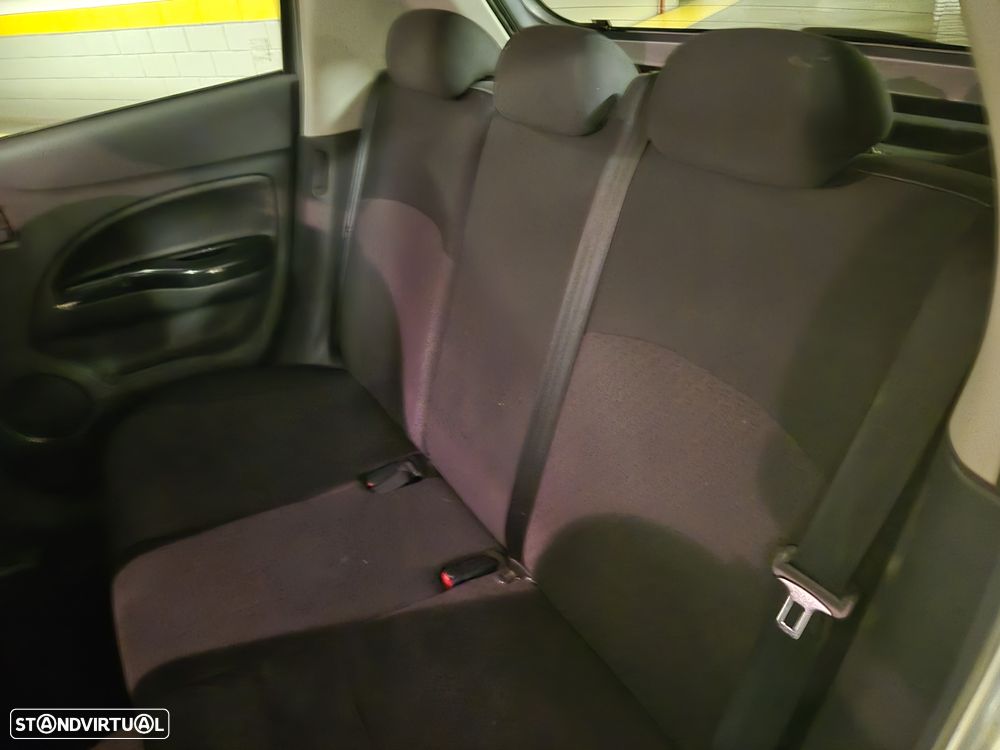 Mitsubishi Space Star 1.2 Intense - 31