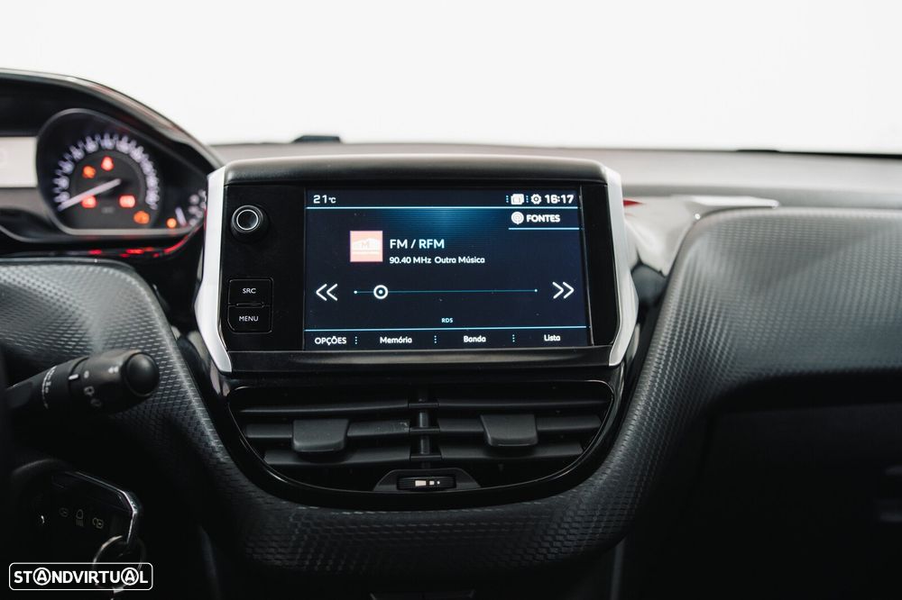 Peugeot 2008 1.6 BlueHDi Style - 16