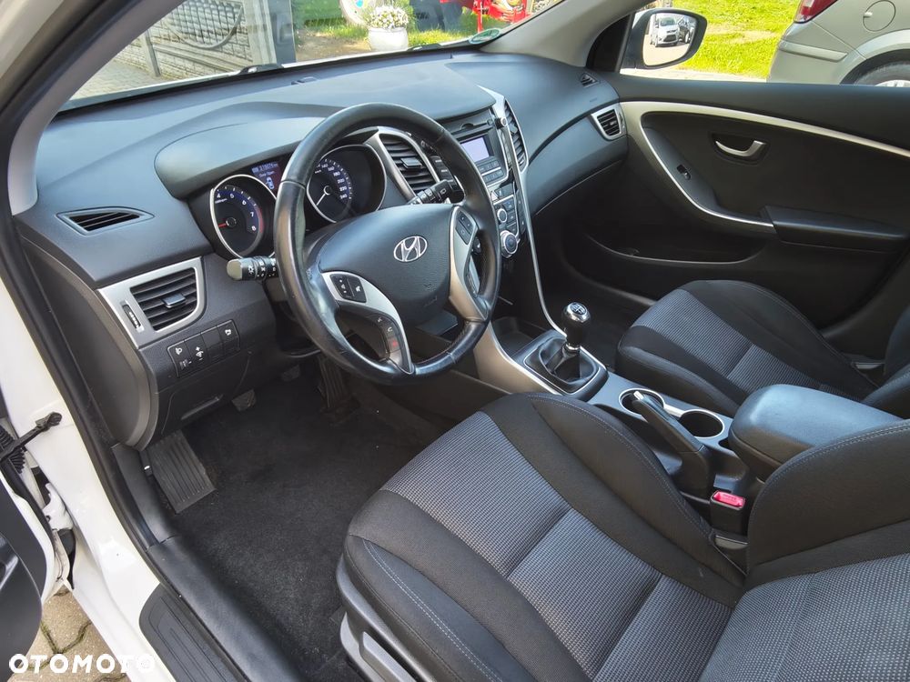 Hyundai i30 1.4 Fifa World Cup Edition - 29