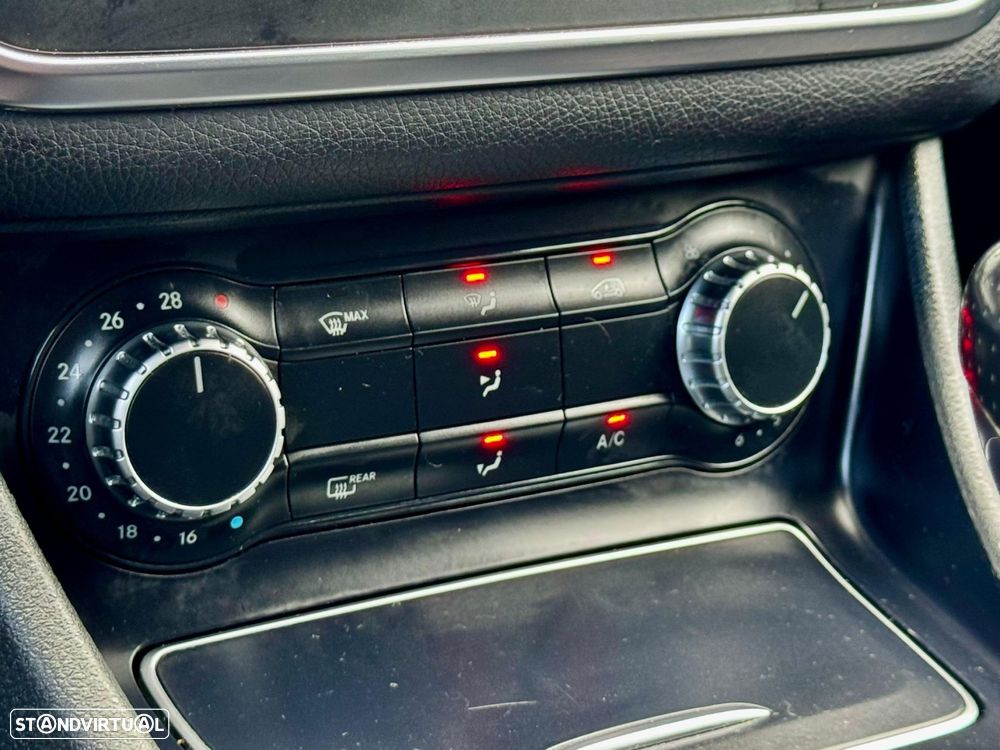 Mercedes-Benz CLA 180 d AMG Line - 39