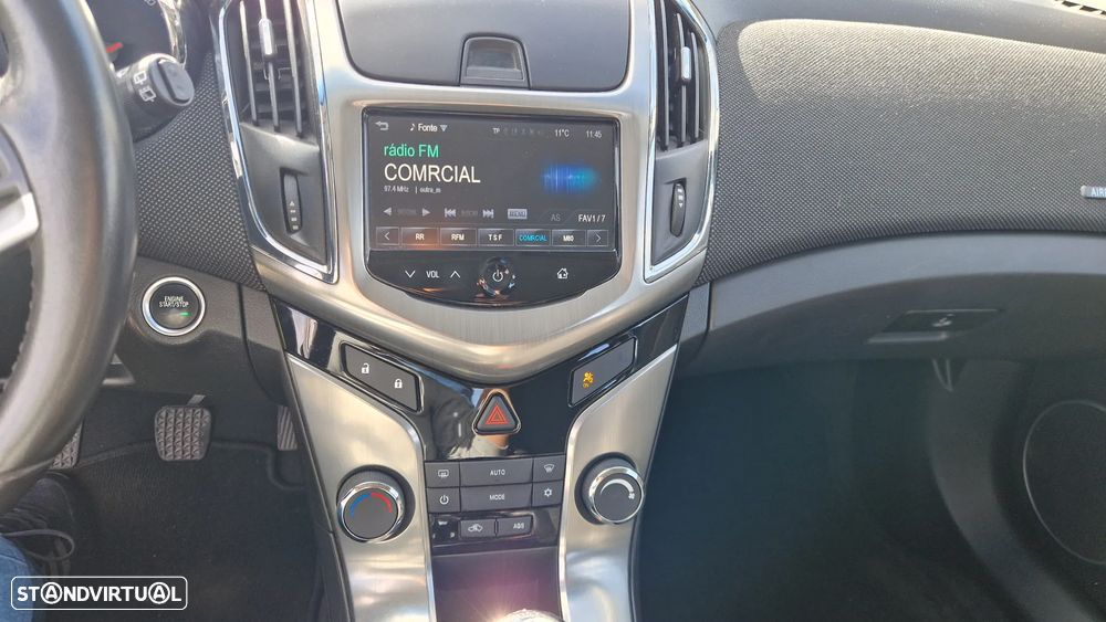 Chevrolet Cruze SW 1.7 VCDi LTZ - 17