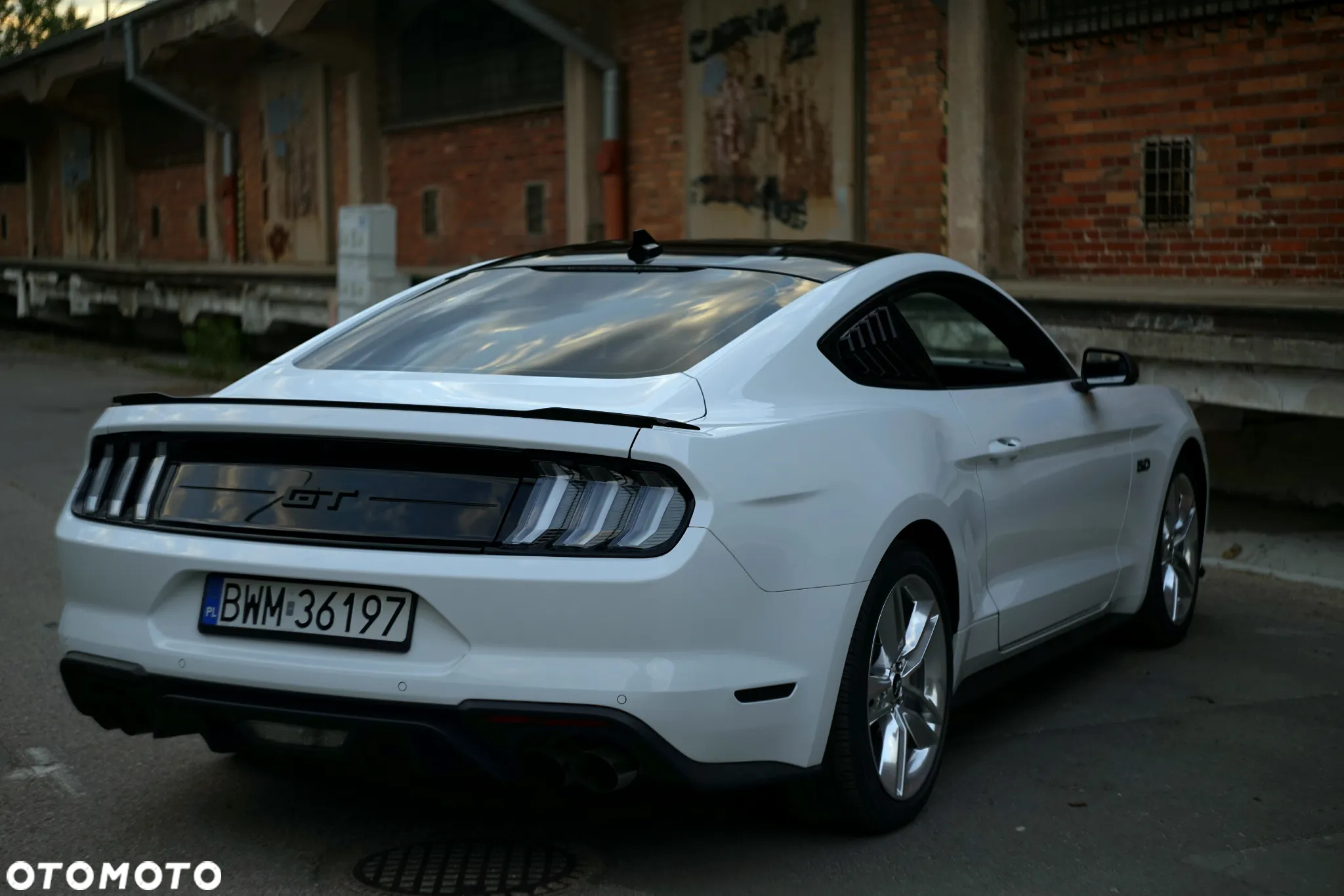 Ford Mustang - 3