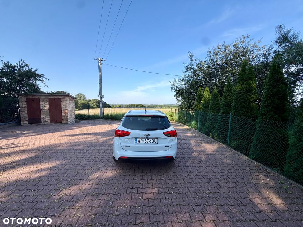 Kia Ceed - 16