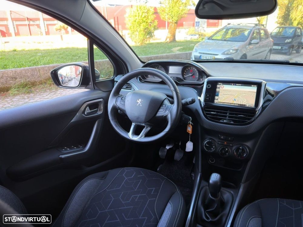 Peugeot 2008 1.6 BlueHDi Style - 16