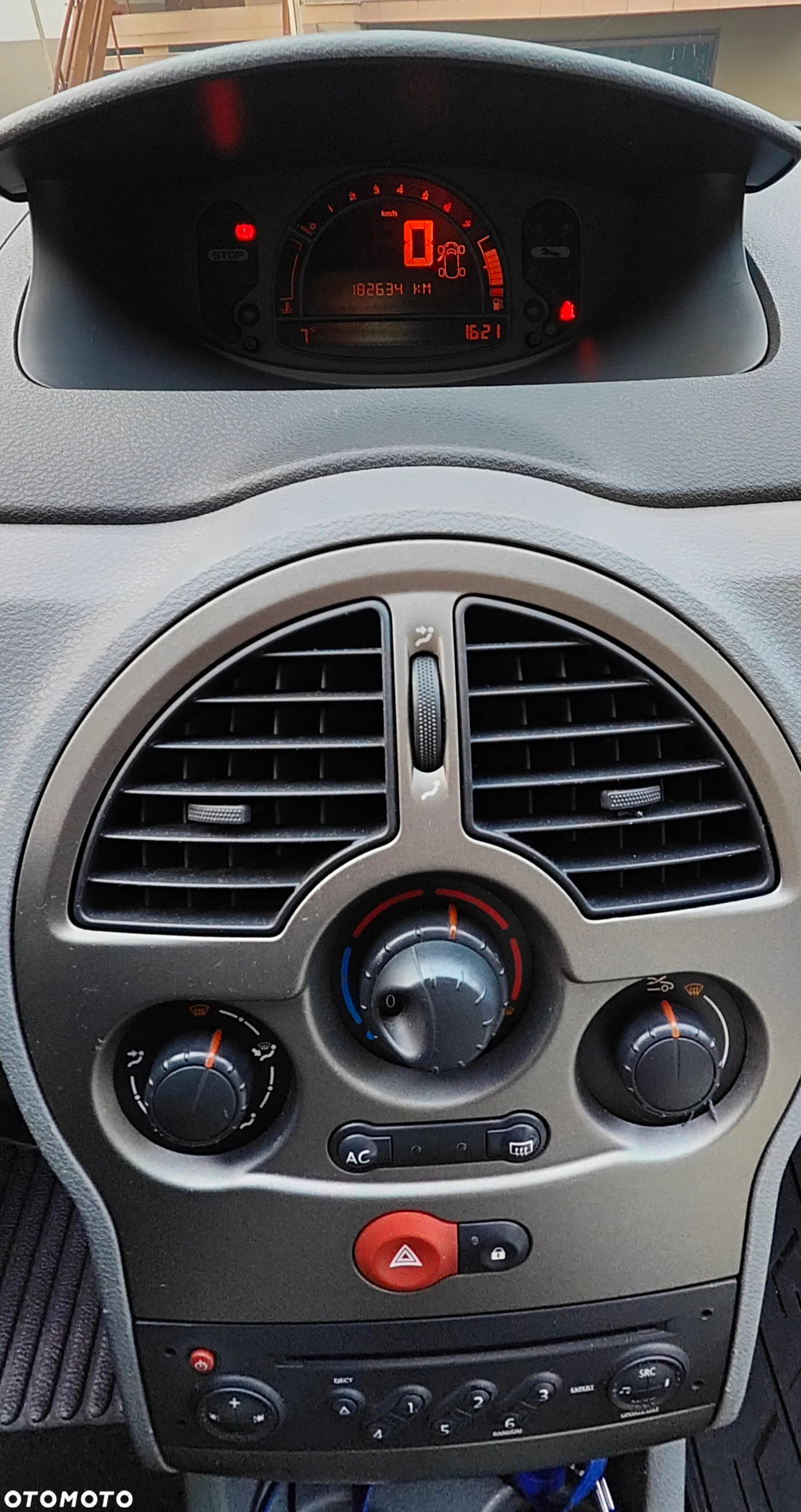 Renault Modus - 9
