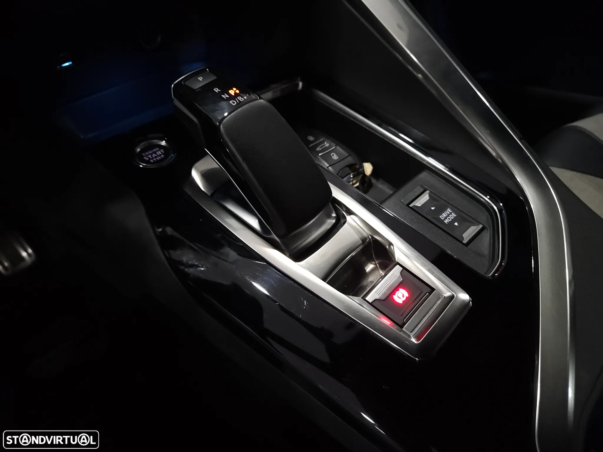 Peugeot 3008 Hybrid 225 e-EAT8 GT - 13