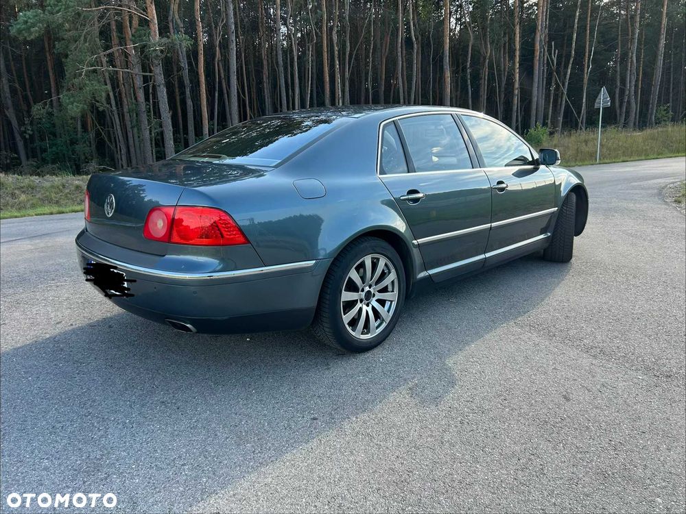 Volkswagen Phaeton - 4