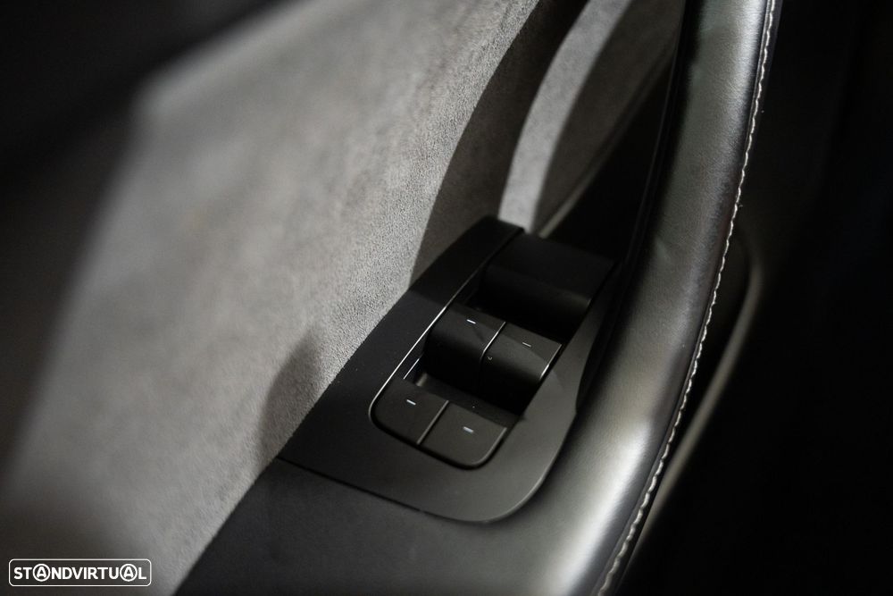 Tesla Model 3 Long-Range Dual Motor AWD - 21