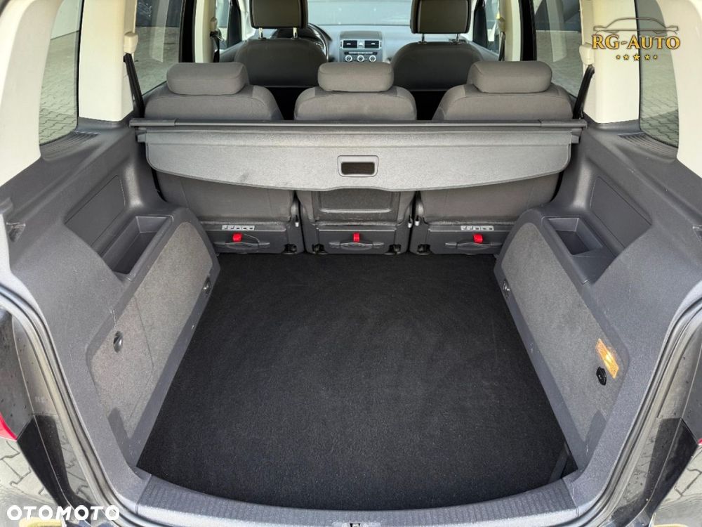 Volkswagen Touran - 34